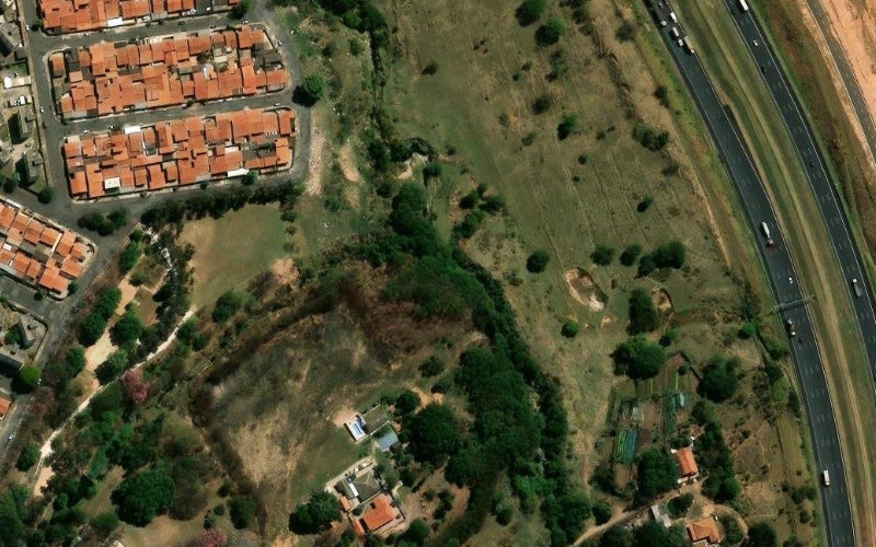 Foto do terreno em Rua Vinte e Um, 137 — Dic VI (Conjunto Habitacional Santo Dias Silva) — Campinas/SP